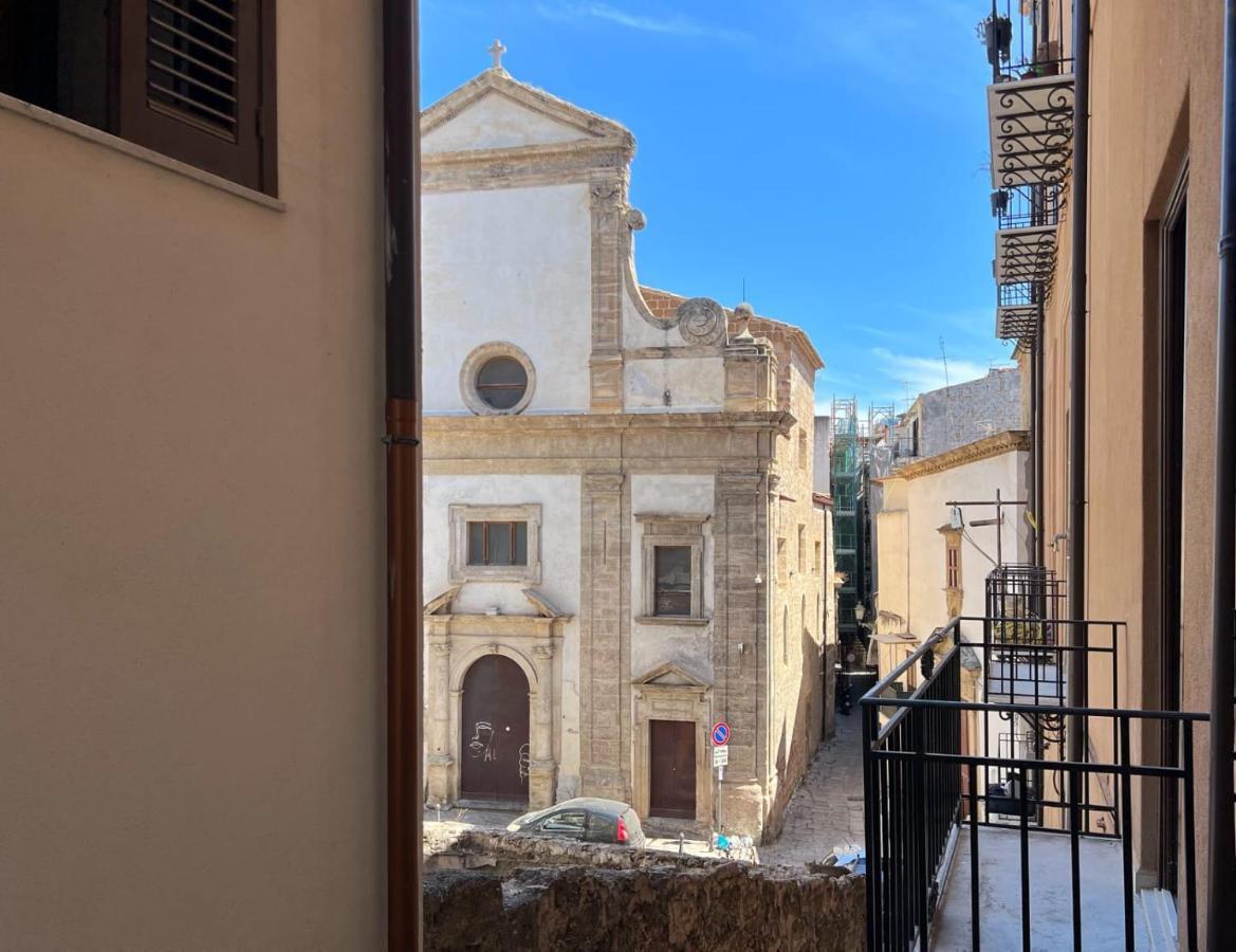 Sant'Andrea - Luxury Rooms In Vucciria Palermo Esterno foto