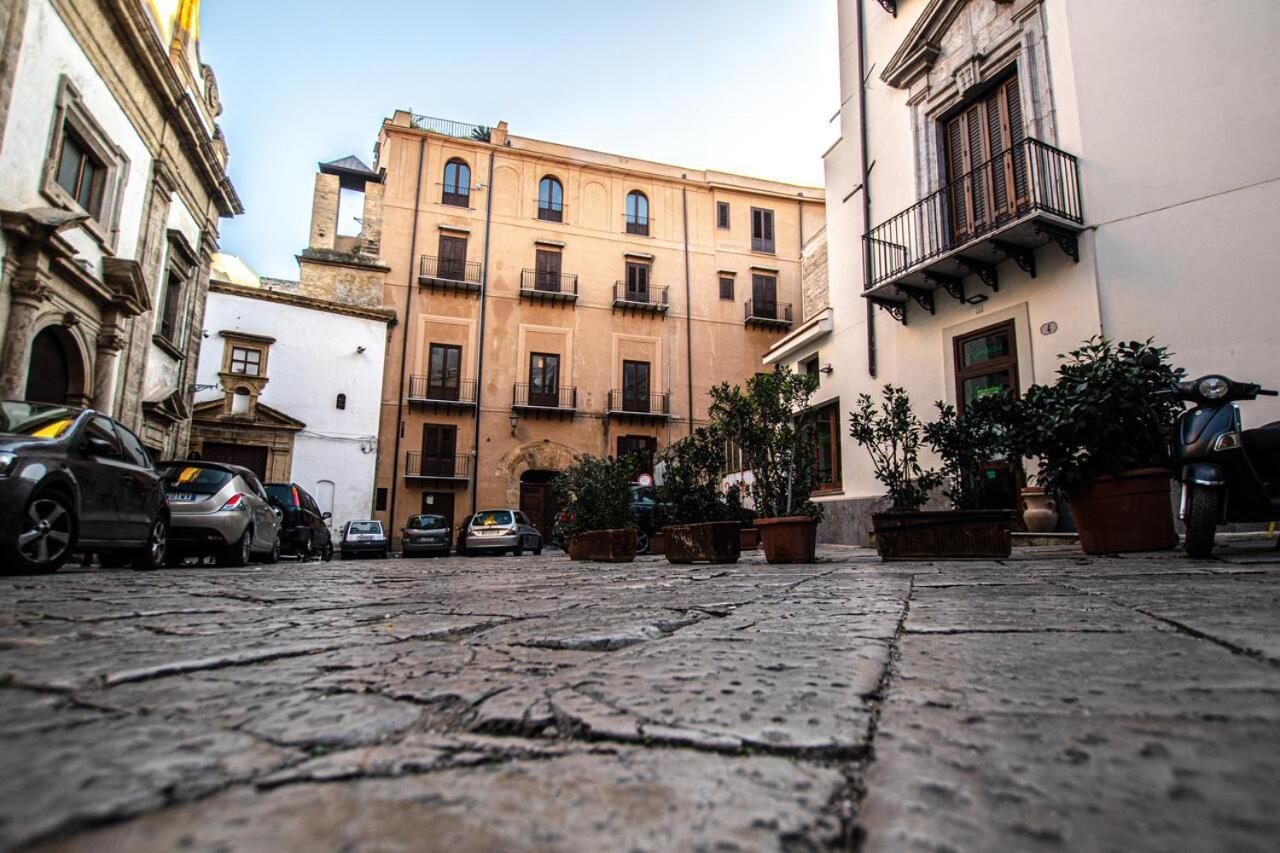 Sant'Andrea - Luxury Rooms In Vucciria Palermo Esterno foto